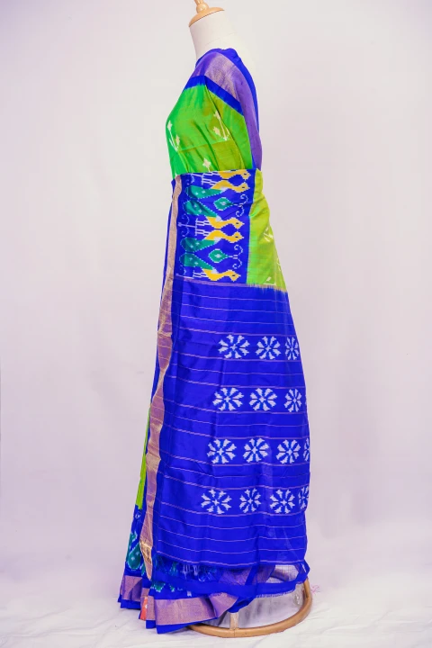 Parrot Green Pochampally Print With Contrast Blue Pallu Border And Blouse