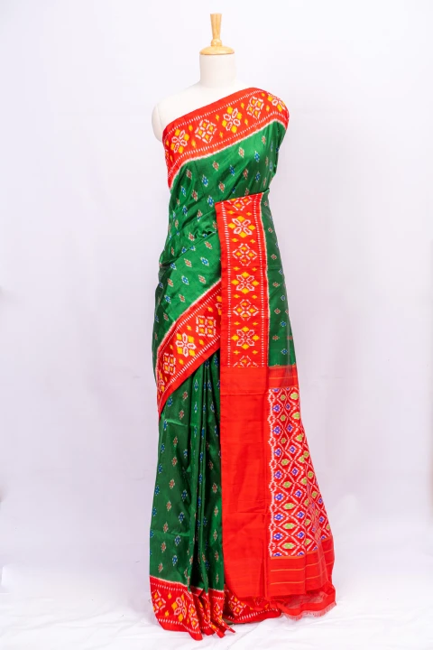 Pure Ikkat Pochampally Print With Contrast Pallu Border And Blouse