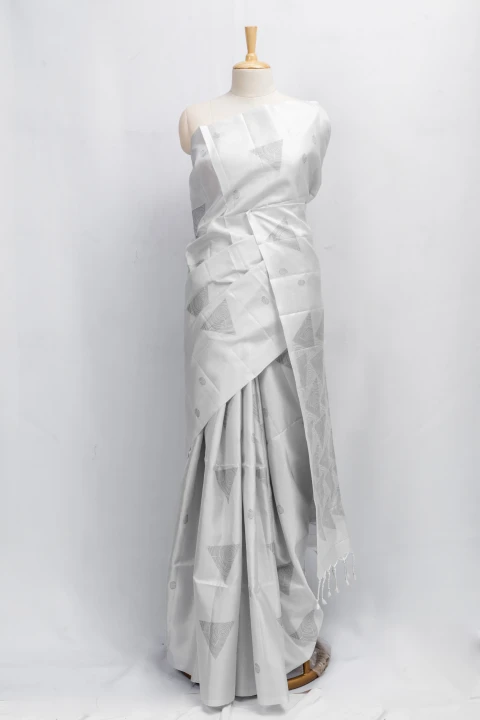 Silver Colour Pure Soft Silk With Border Less And Butta Design