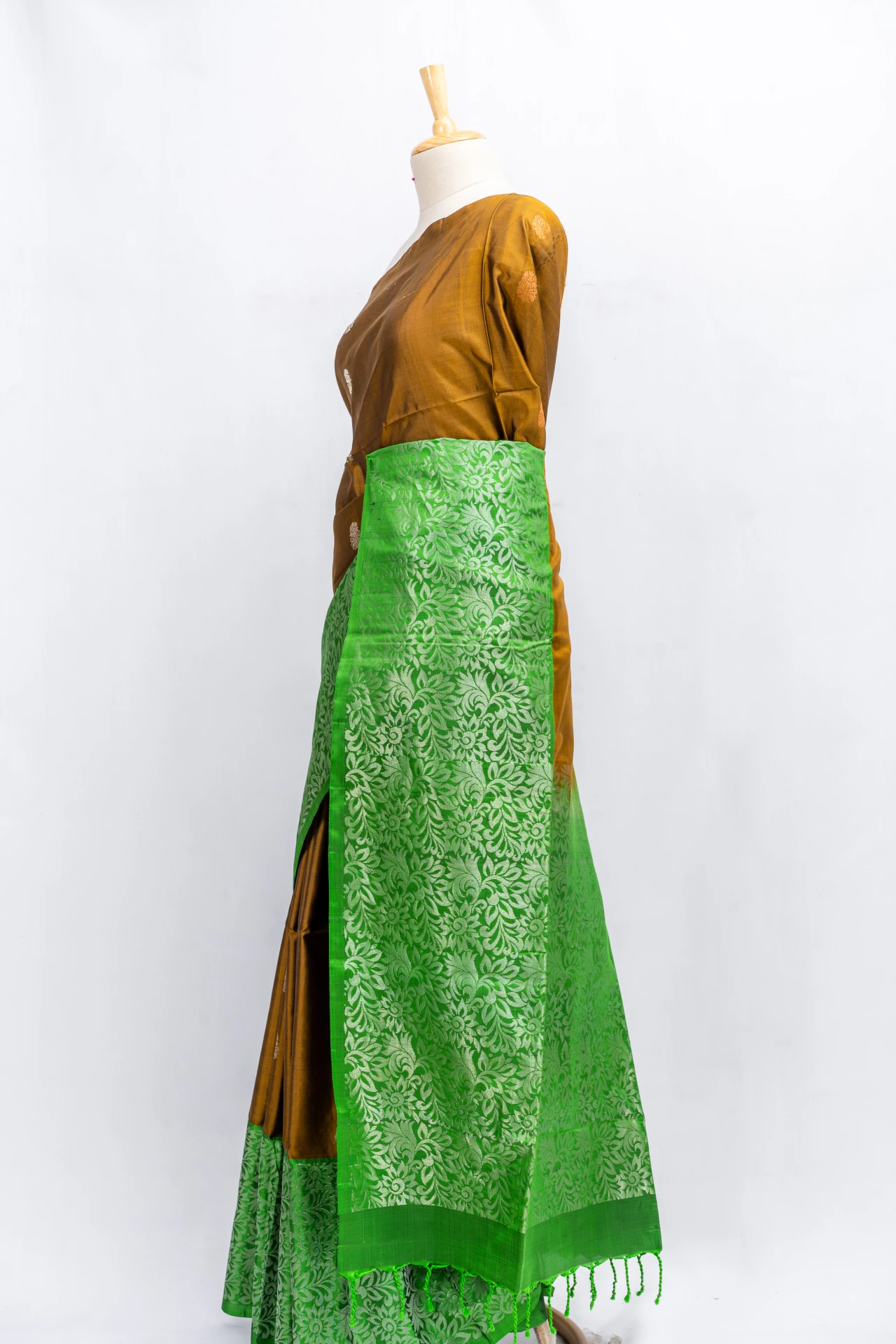 Gold Orange Pure Soft Silk With Traditional Butta And Contrast Green 