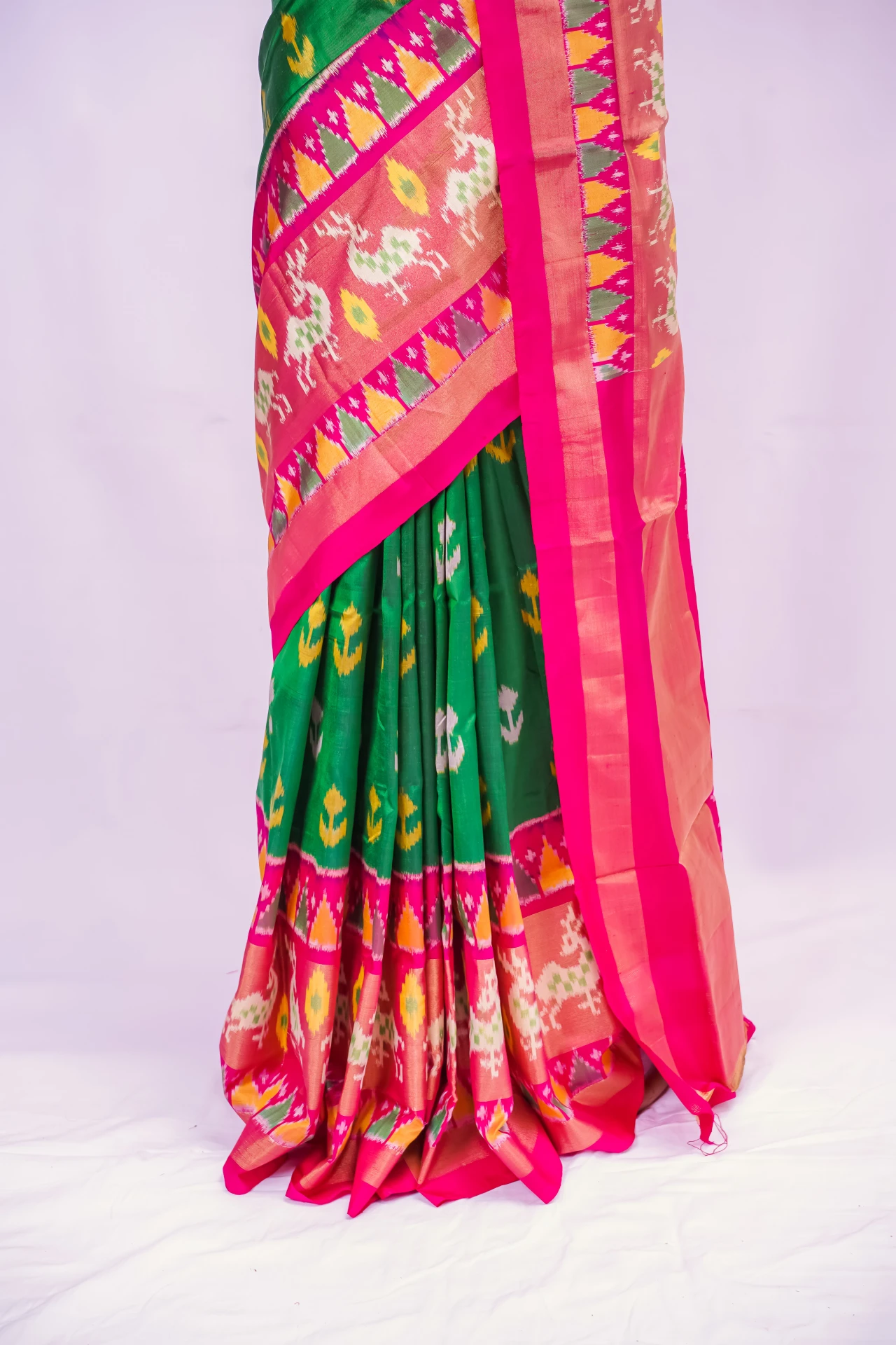 Green Multi Colour Pochampally Ikkat Print With Contrast Pallu Border And Blouse