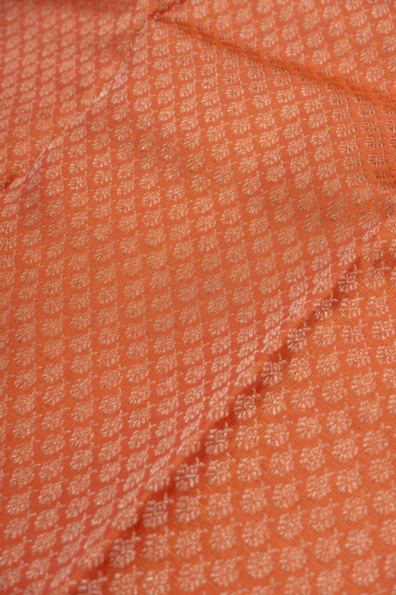Pastle Orange Pure Kachivaram Silk With Tissue Saree