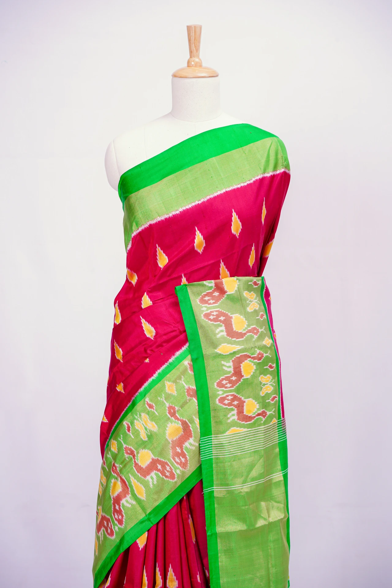 Red Multi Colour Pochampally Print With Contrast Green Pallu Border And Blouse