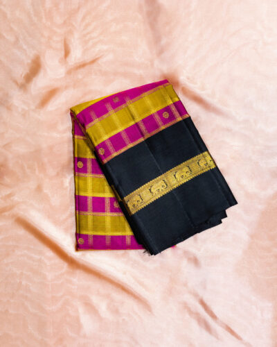 Magenta Checked Kanchipuram Saree