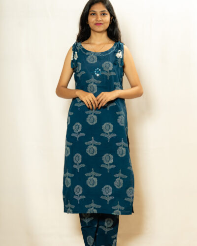 Blue Sleeveless Kurti Set