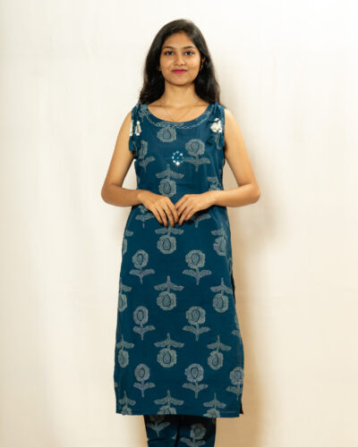 Blue Sleeveless Kurti Set
