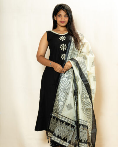 black chudidhar set