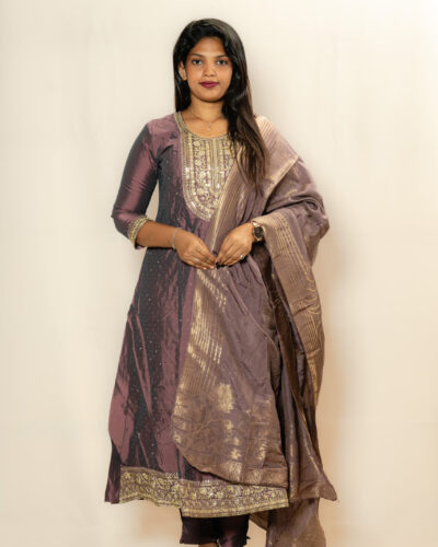 Dusty Mauve Embroidered Chudidhar Set